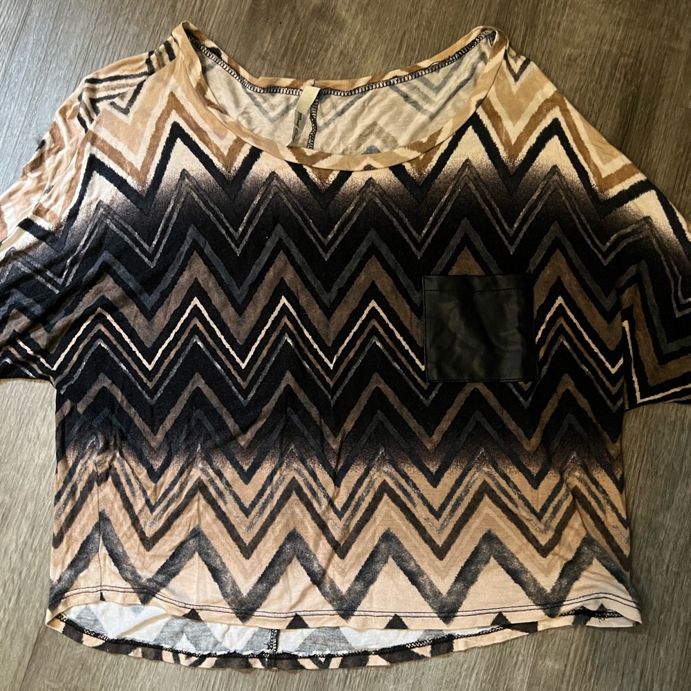 Brown/tan top